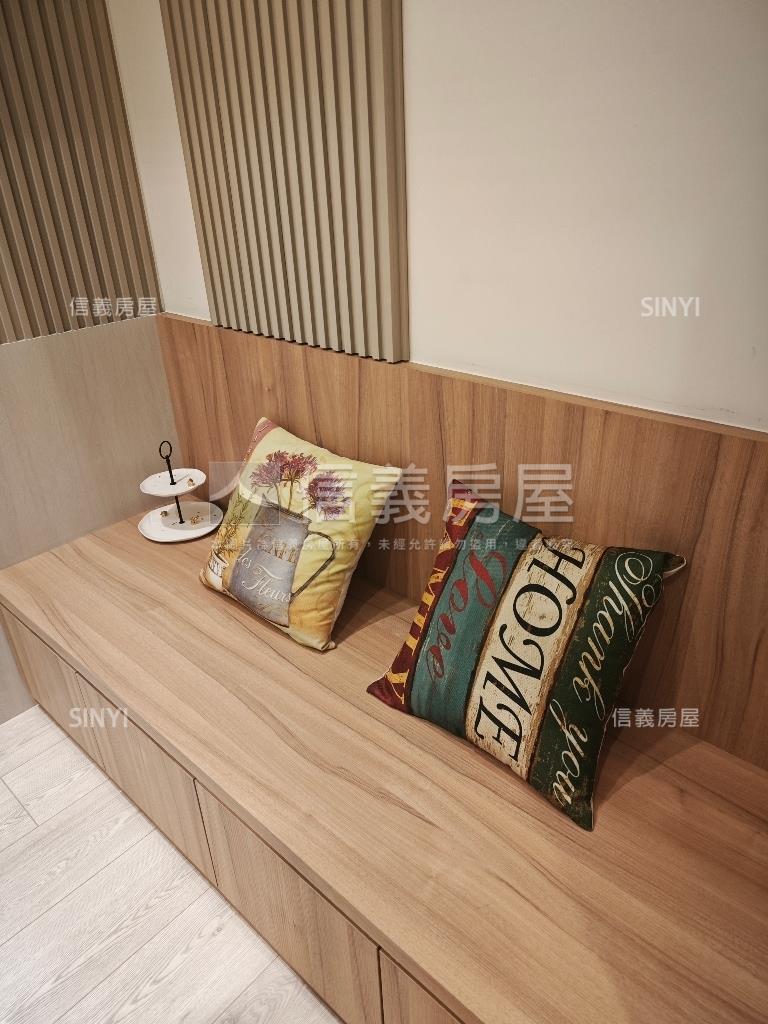 三創鼎爵挑高空間房屋室內格局與周邊環境