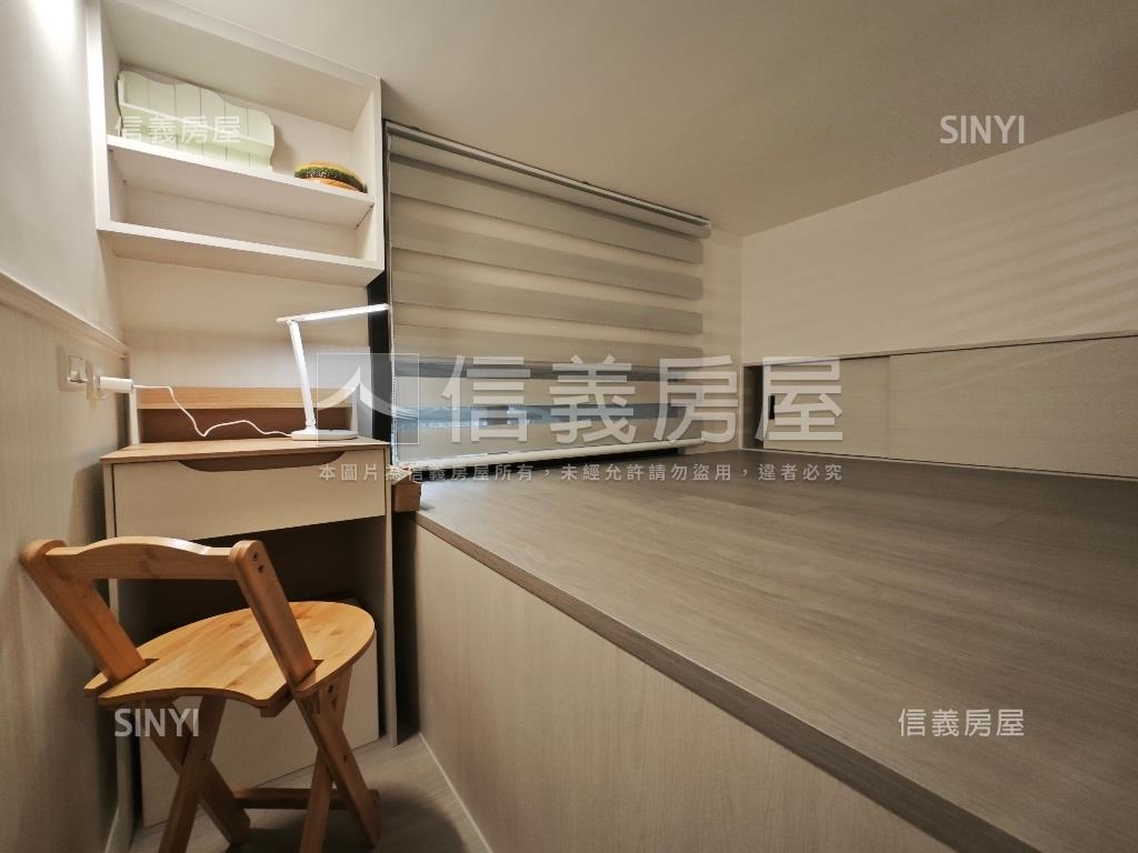三創鼎爵挑高空間房屋室內格局與周邊環境