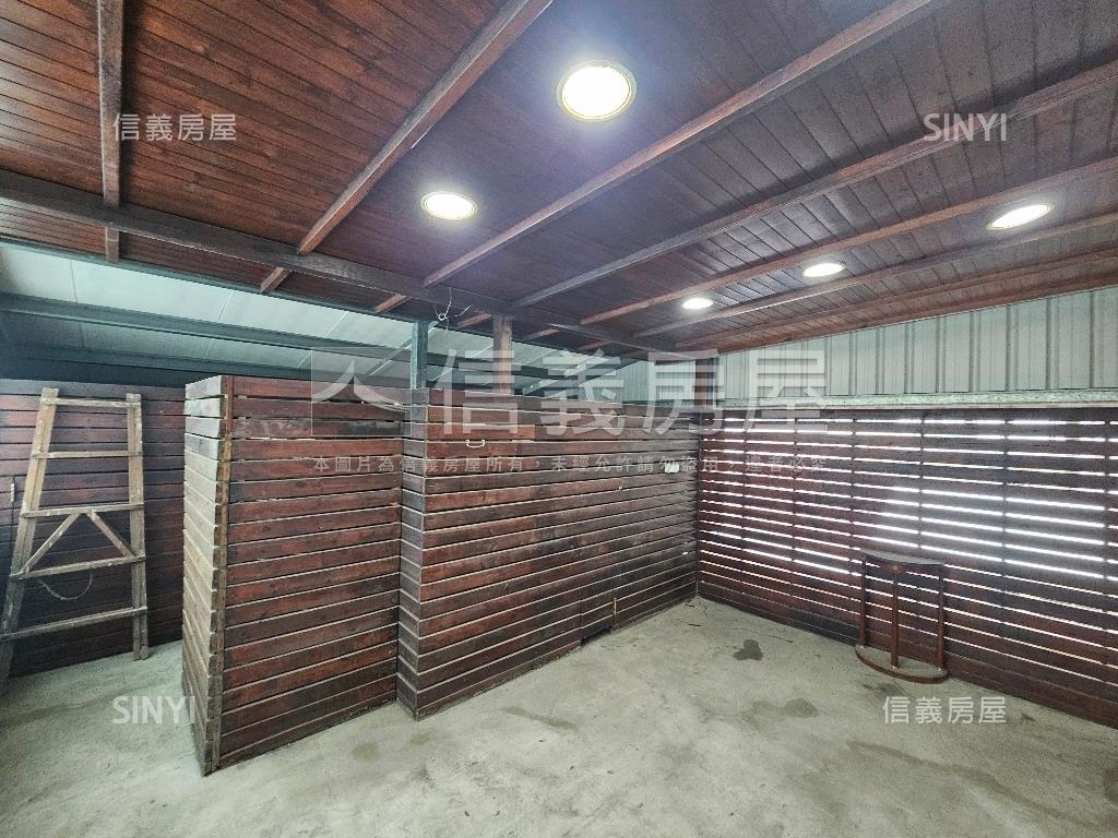 近捷運大地坪透天屋況佳房屋室內格局與周邊環境