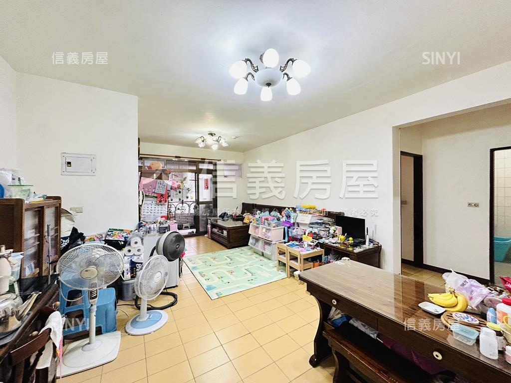 近捷運鄧公路三樓美屋房屋室內格局與周邊環境