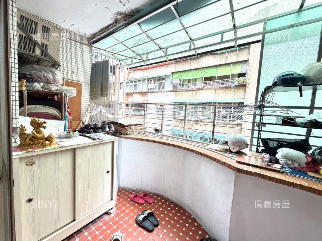 景新靜巷公寓三房房屋室內格局與周邊環境