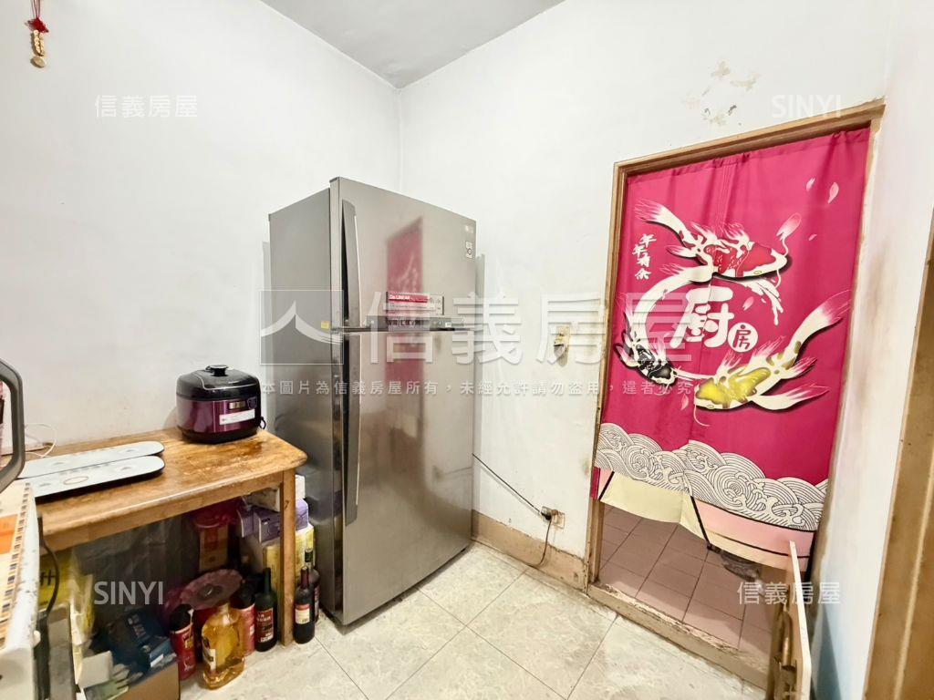 景新靜巷公寓三房房屋室內格局與周邊環境