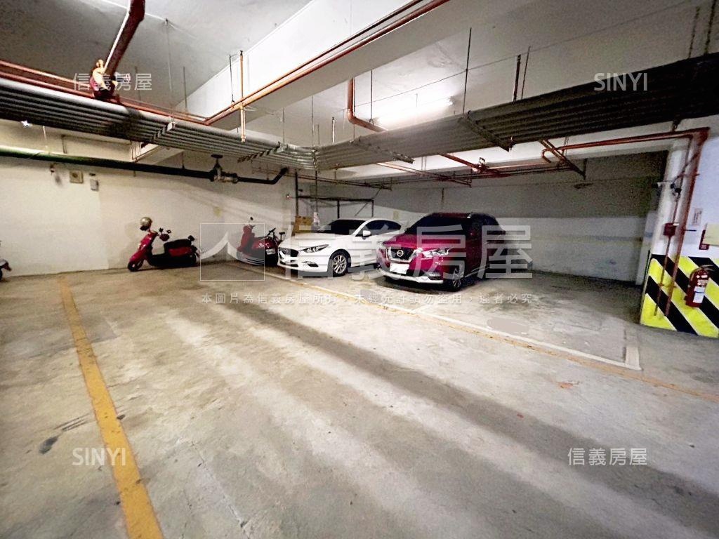 【高鐵商圈】４＋１房平車房屋室內格局與周邊環境