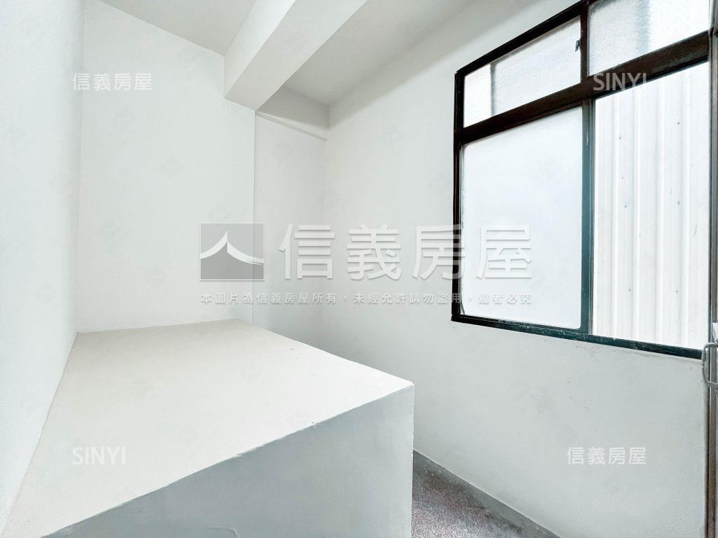 科學園區臨路透天店面房屋室內格局與周邊環境