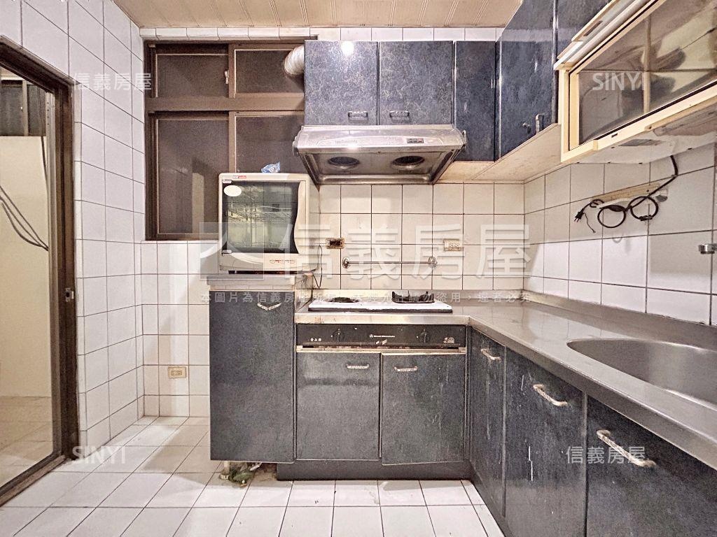 世紀傳家兩房房屋室內格局與周邊環境