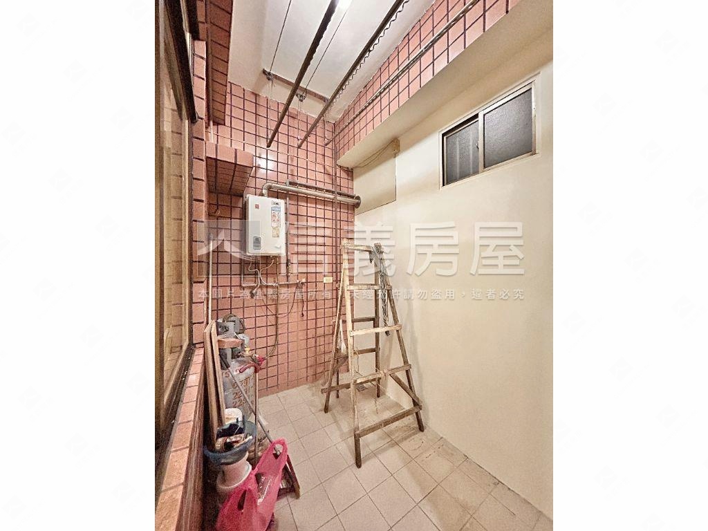 世紀傳家兩房房屋室內格局與周邊環境