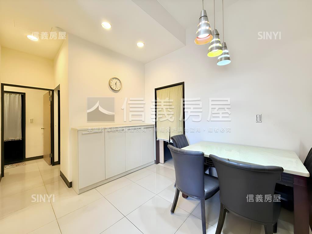 雙衛開窗的三房柱邊車位房屋室內格局與周邊環境