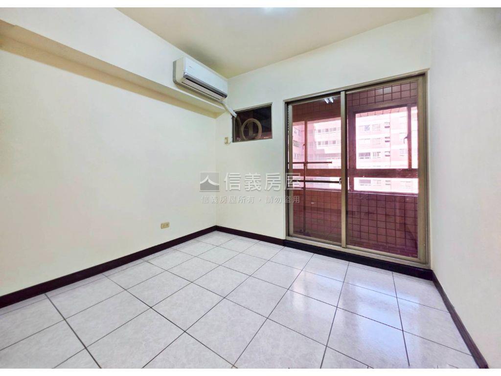 華清社區管理３＋１房車房屋室內格局與周邊環境