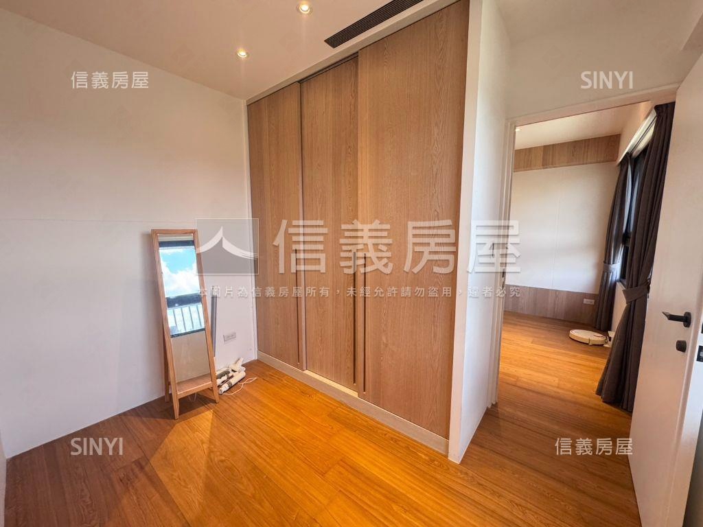 新潤ａ１８面華泰景觀３房房屋室內格局與周邊環境