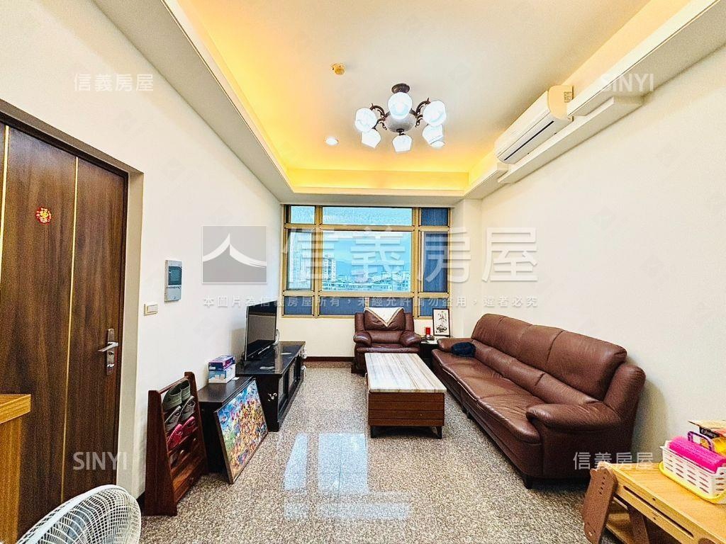 金富天廈Ｉ期●挑高三房房屋室內格局與周邊環境