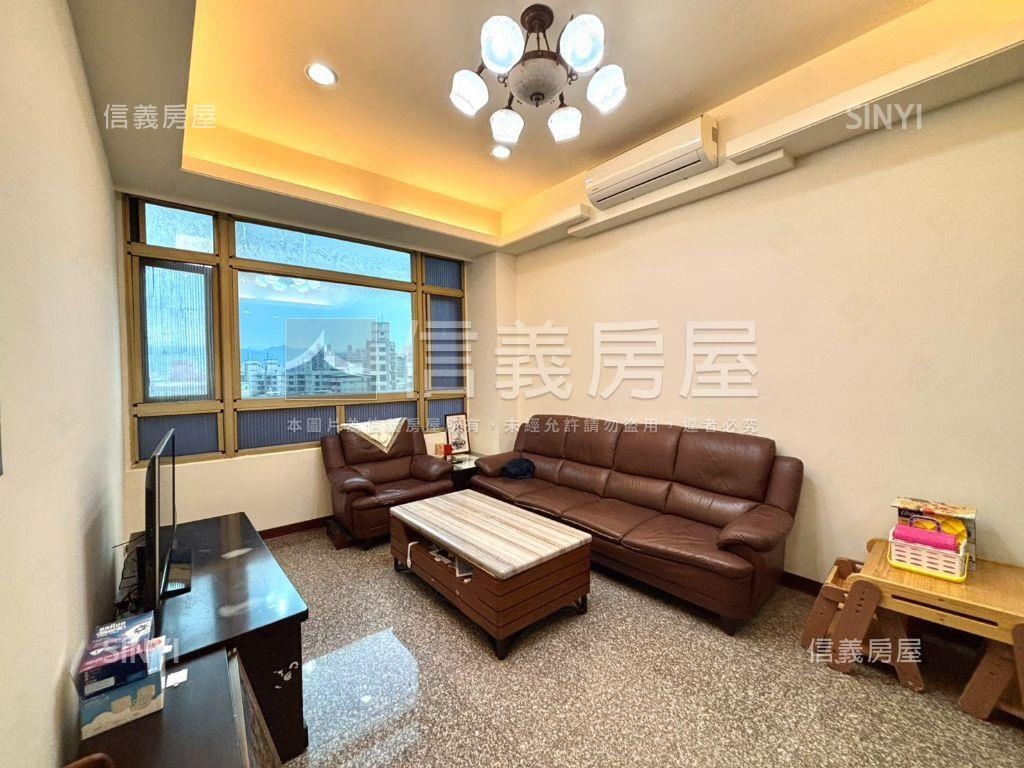 金富天廈Ｉ期●挑高三房房屋室內格局與周邊環境