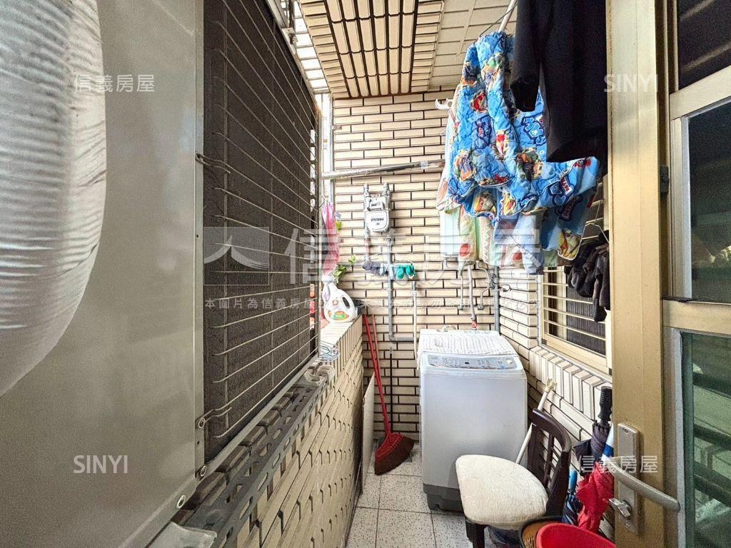 金富天廈Ｉ期●挑高三房房屋室內格局與周邊環境