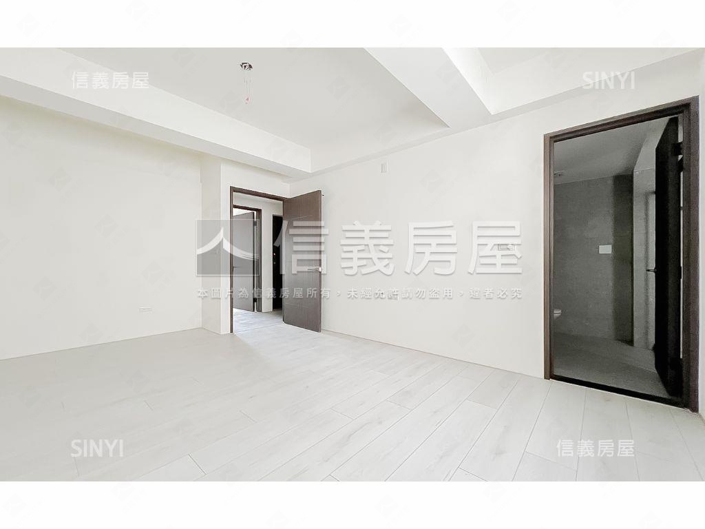 潭子未住臨路套房車庫別墅房屋室內格局與周邊環境