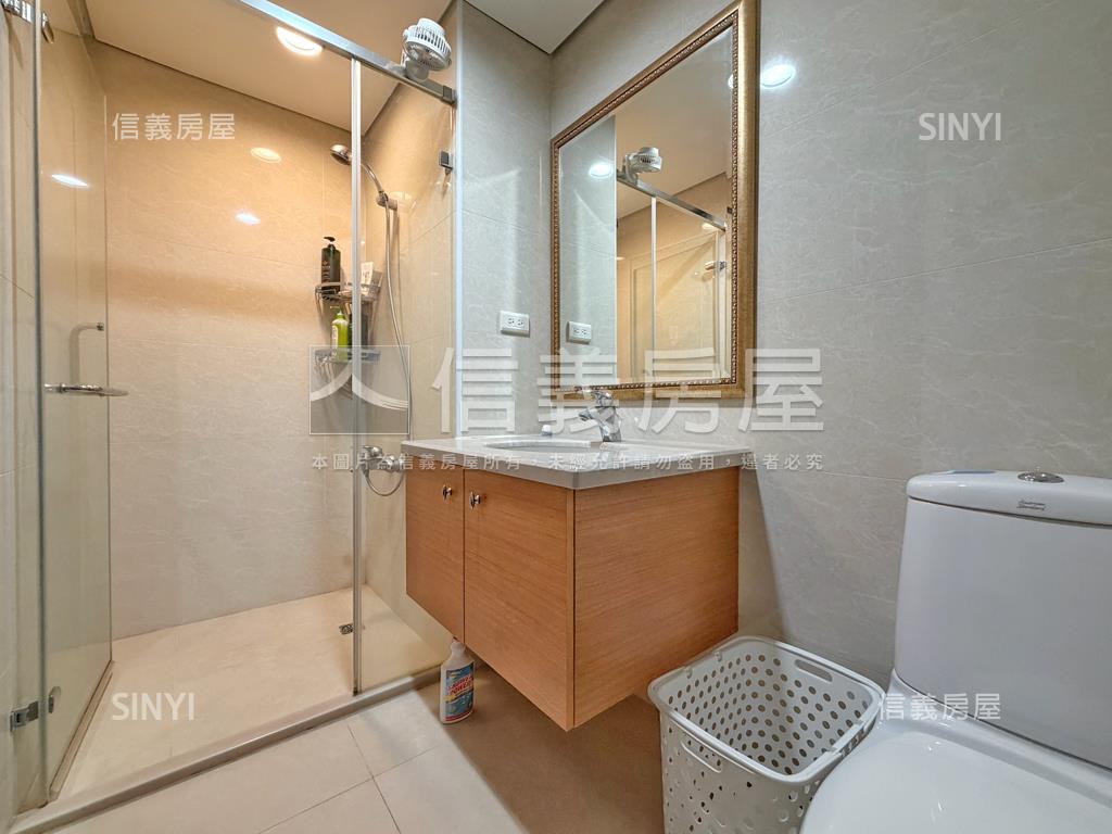 義大醫院旁‧電梯透店房屋室內格局與周邊環境