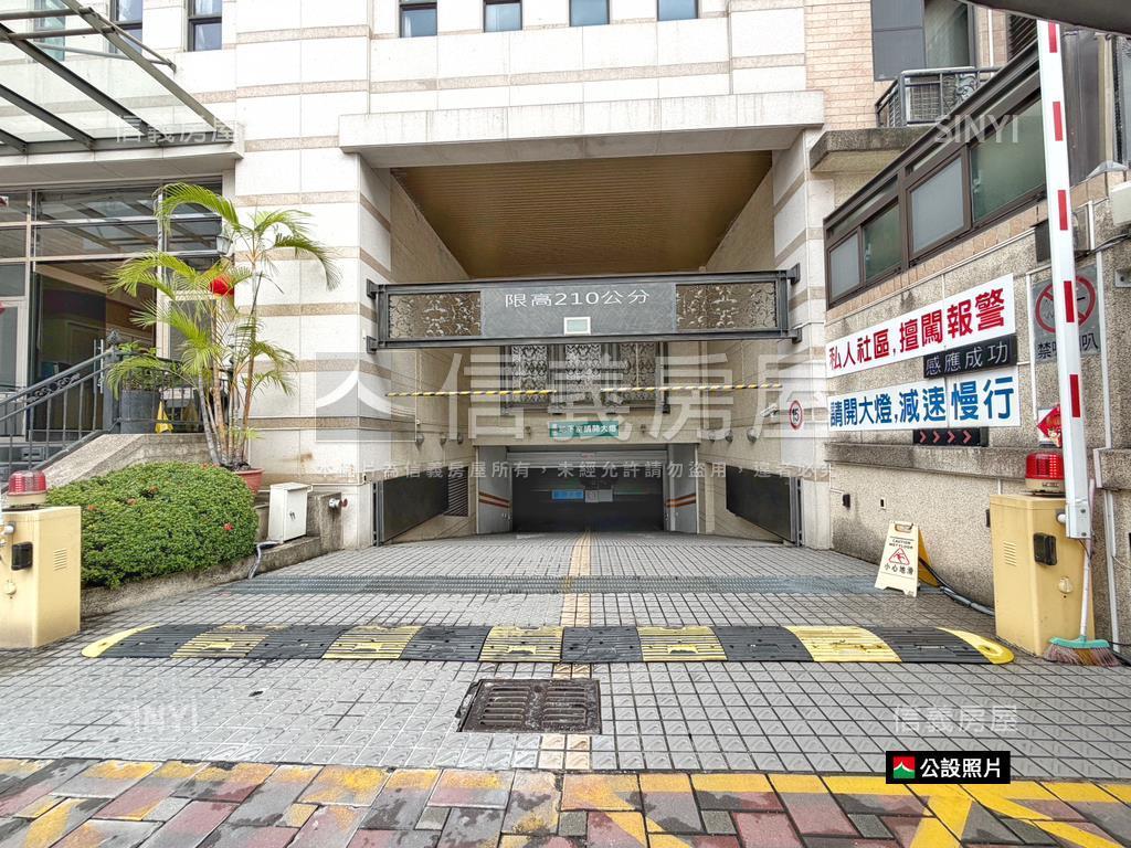 義大醫院旁‧電梯透店房屋室內格局與周邊環境