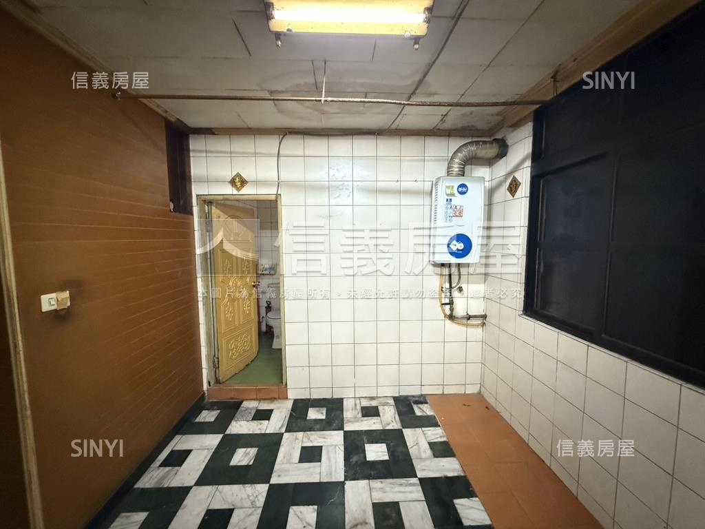 經典☆黃金三樓✯方正美寓房屋室內格局與周邊環境
