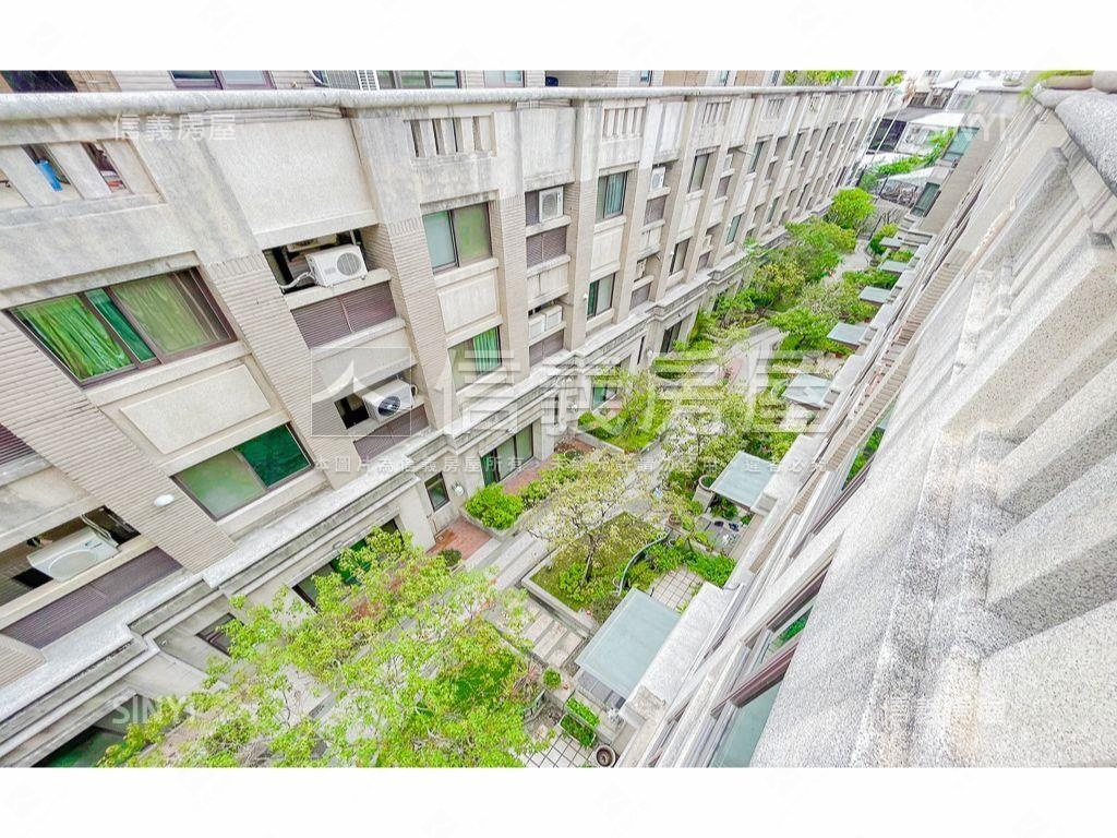 中央公園旁車庫震後別墅房屋室內格局與周邊環境