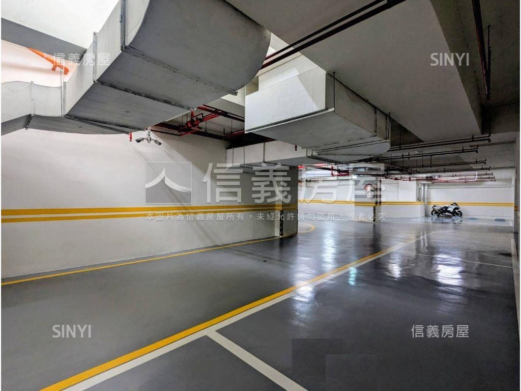 立揚ＴＯＰＯＮＥ三房平車房屋室內格局與周邊環境