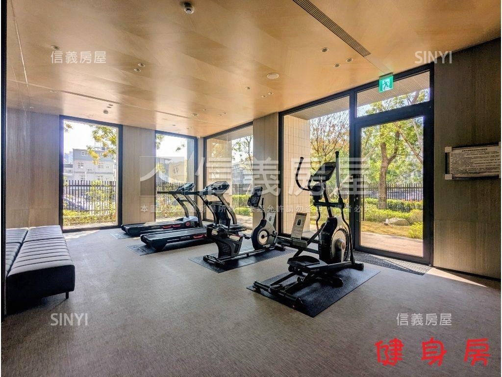 立揚ＴＯＰＯＮＥ三房平車房屋室內格局與周邊環境