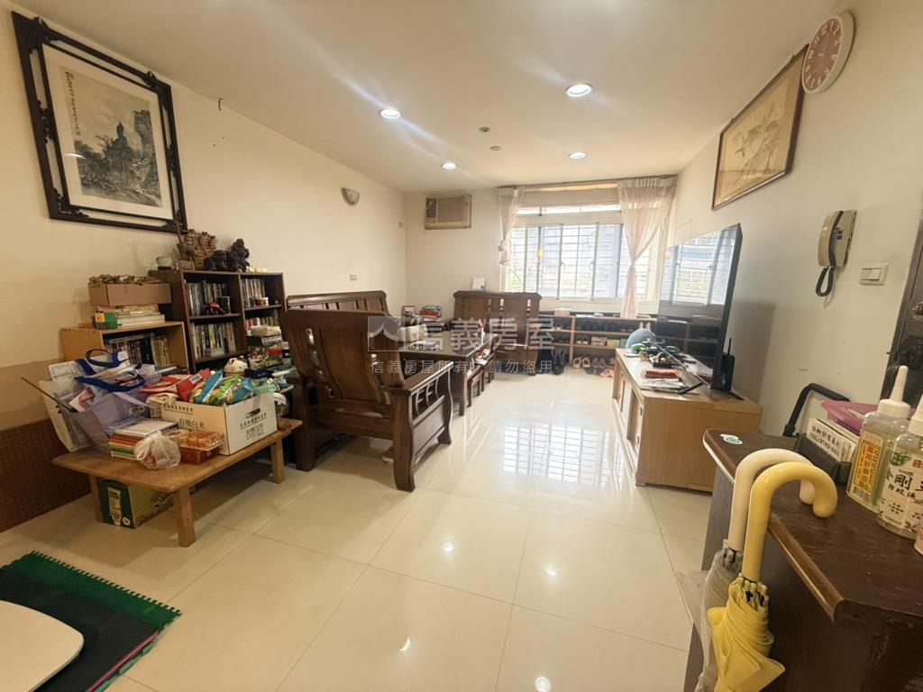 金龍路美妝邊間公寓房屋室內格局與周邊環境