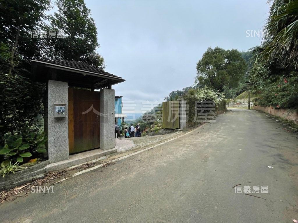 苗栗飛鳳景觀山莊地７千坪房屋室內格局與周邊環境