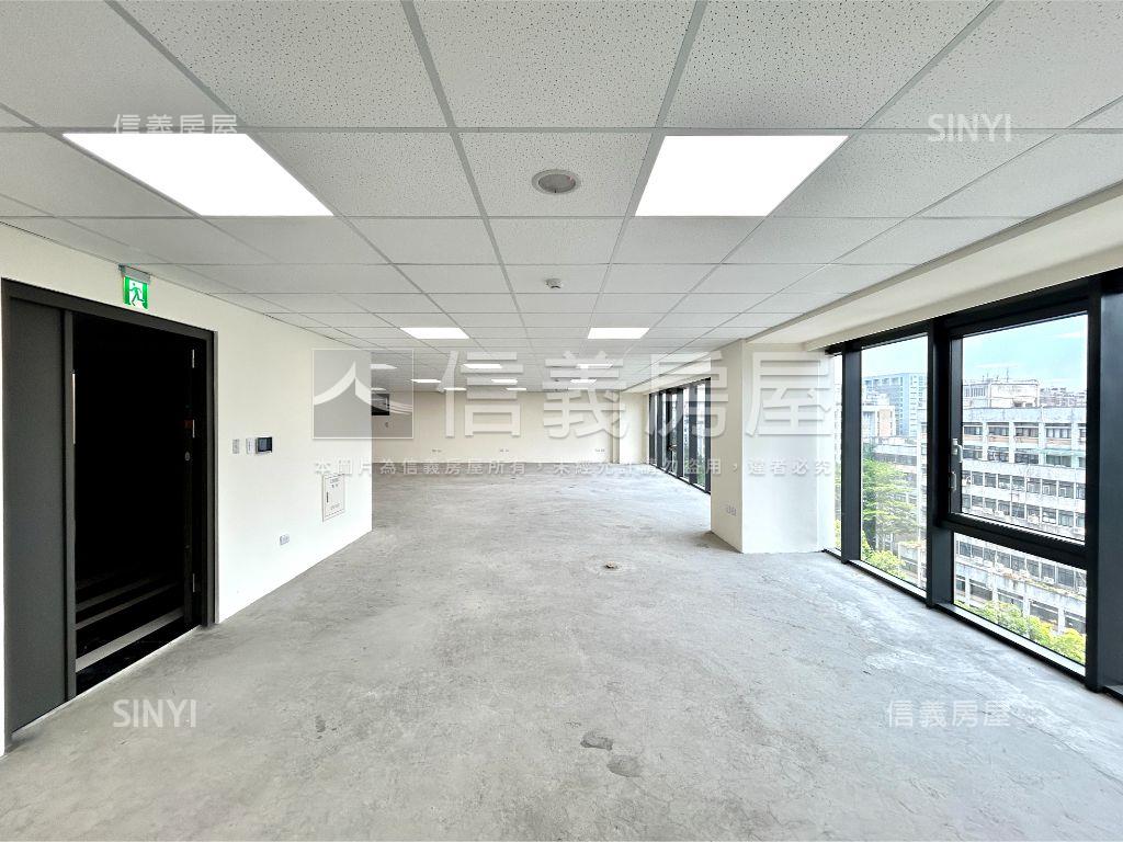 東區９８十美商辦房屋室內格局與周邊環境