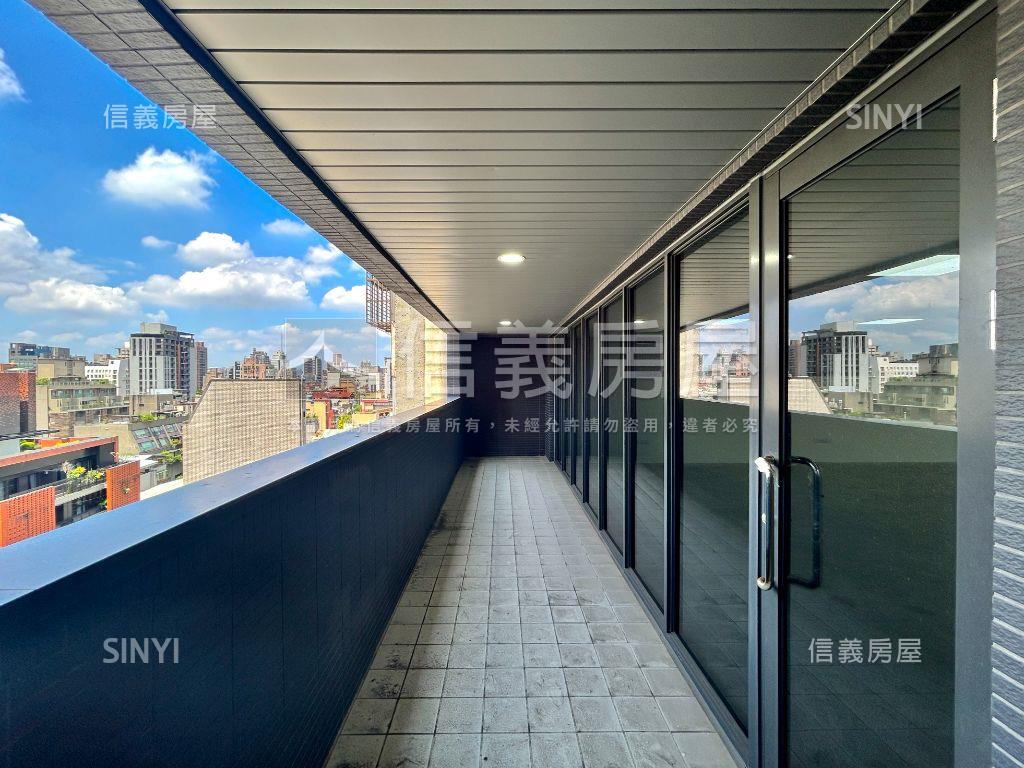 東區９８十美商辦房屋室內格局與周邊環境