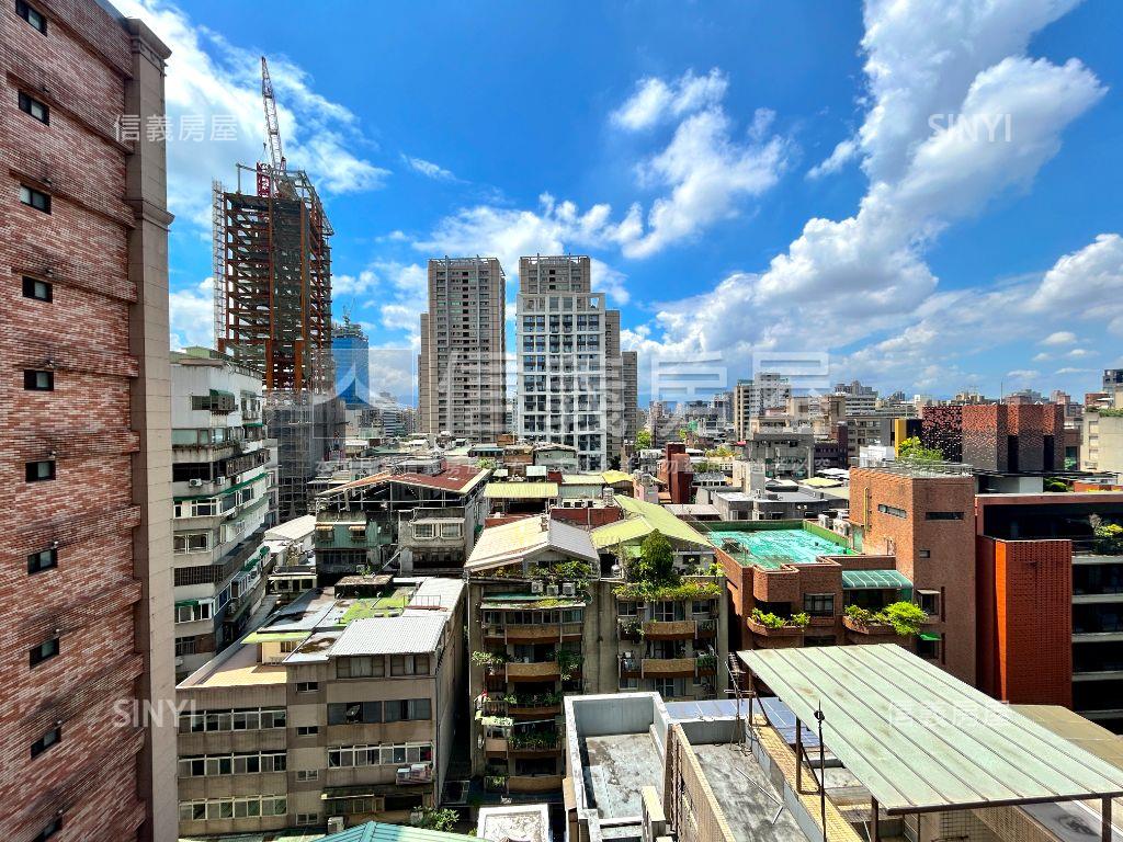 東區９８十美商辦房屋室內格局與周邊環境