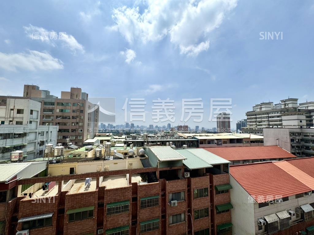南屯向上視野三房一層２戶房屋室內格局與周邊環境