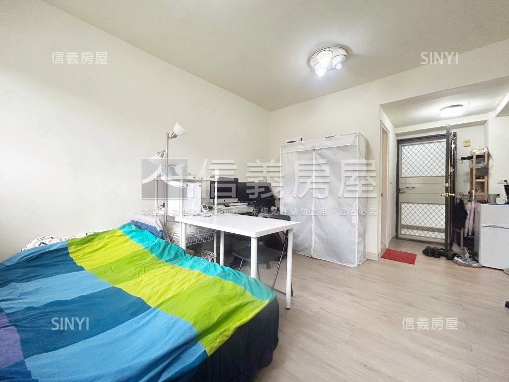淡大雙開窗邊間套房房屋室內格局與周邊環境