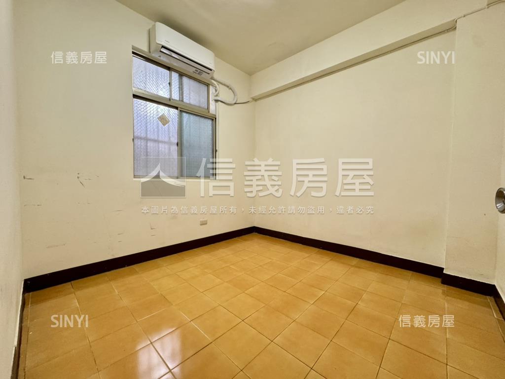 愛群國小。低總成家３房房屋室內格局與周邊環境