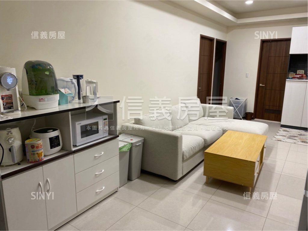 微笑城市高樓裝潢三房平車房屋室內格局與周邊環境