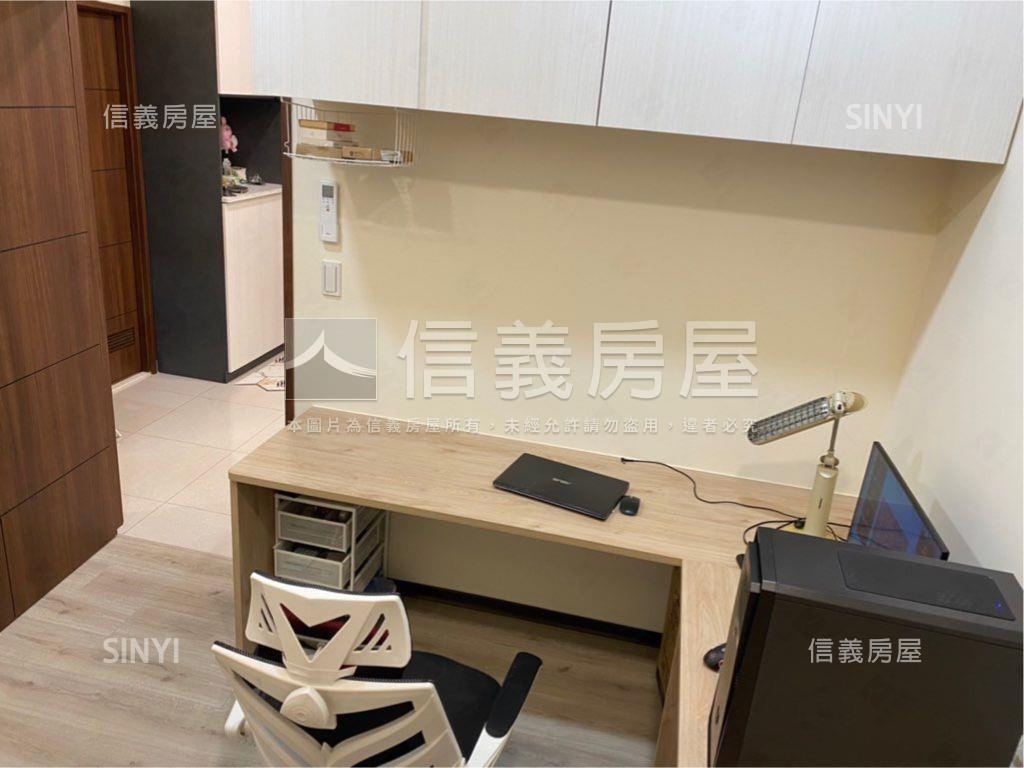 微笑城市高樓裝潢三房平車房屋室內格局與周邊環境