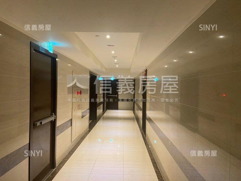 微笑城市高樓裝潢三房平車房屋室內格局與周邊環境