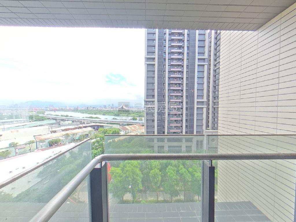 和光高樓河景三房房屋室內格局與周邊環境