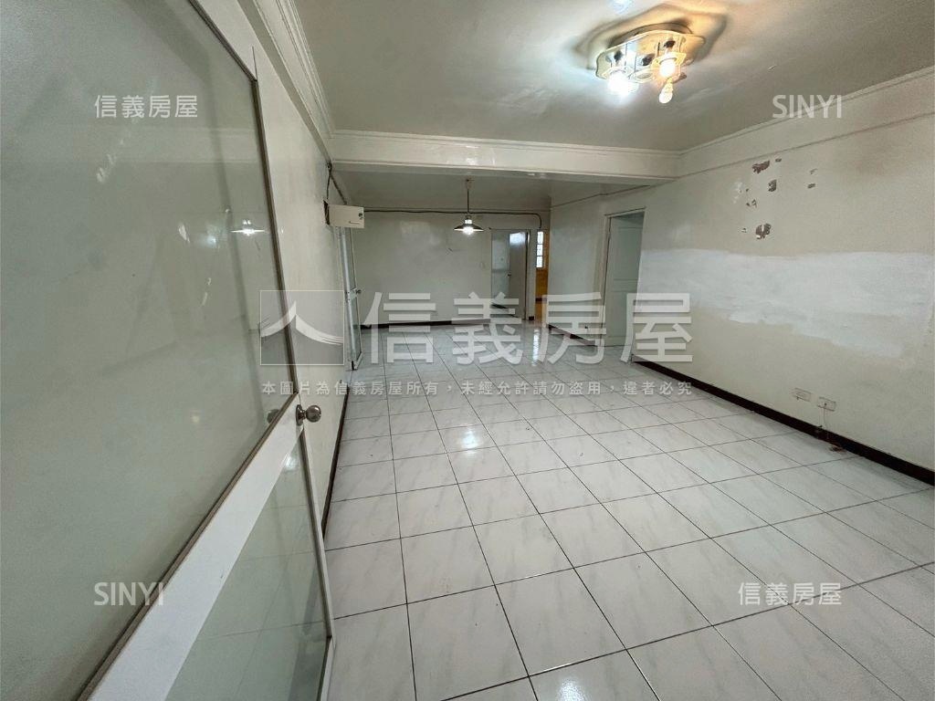 生活便利經典２樓房屋室內格局與周邊環境