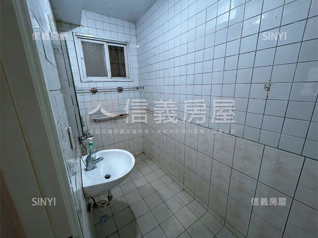 生活便利經典２樓房屋室內格局與周邊環境