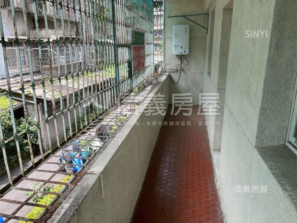 生活便利經典２樓房屋室內格局與周邊環境