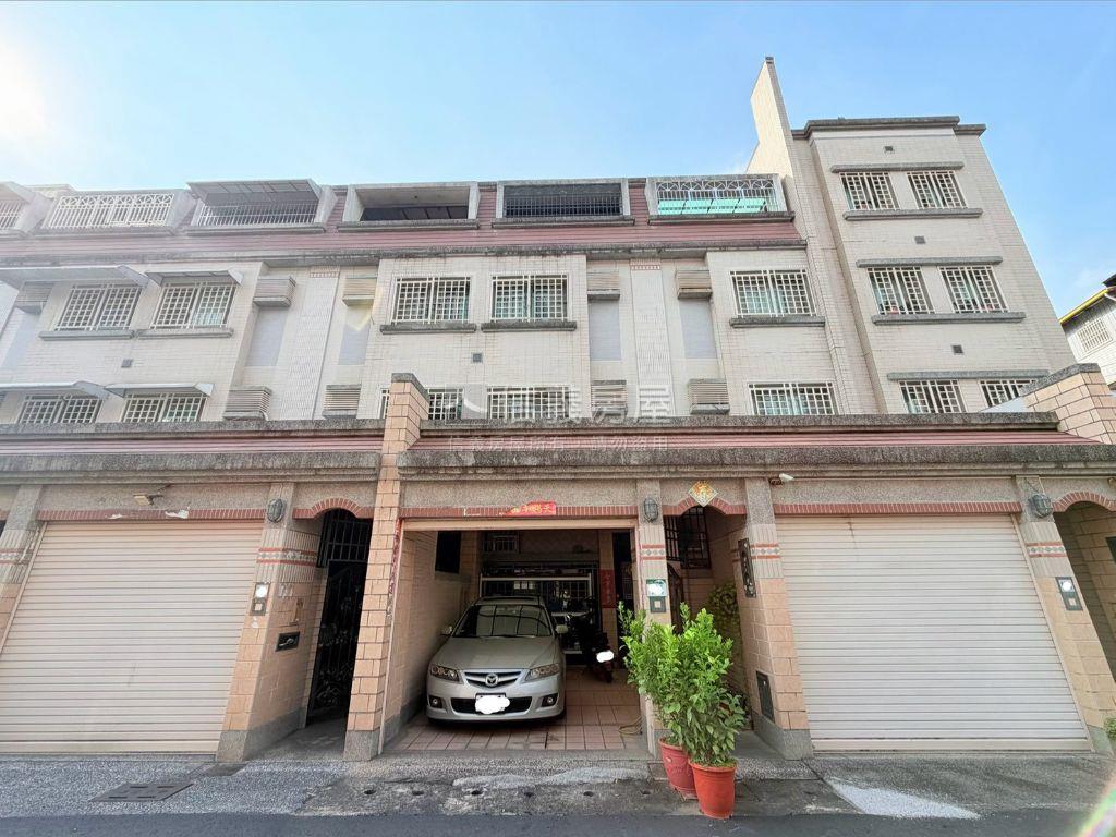 新鳳街一席｜車庫美透天房屋室內格局與周邊環境