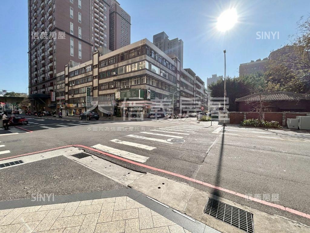 磐龍壹號中央路角窗店面房屋室內格局與周邊環境