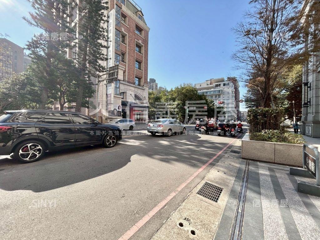 磐龍壹號中央路角窗店面房屋室內格局與周邊環境