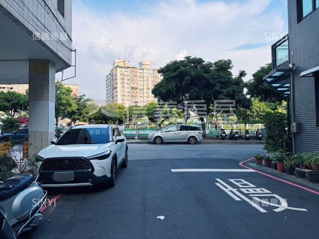園邸園精美９套收租房屋室內格局與周邊環境