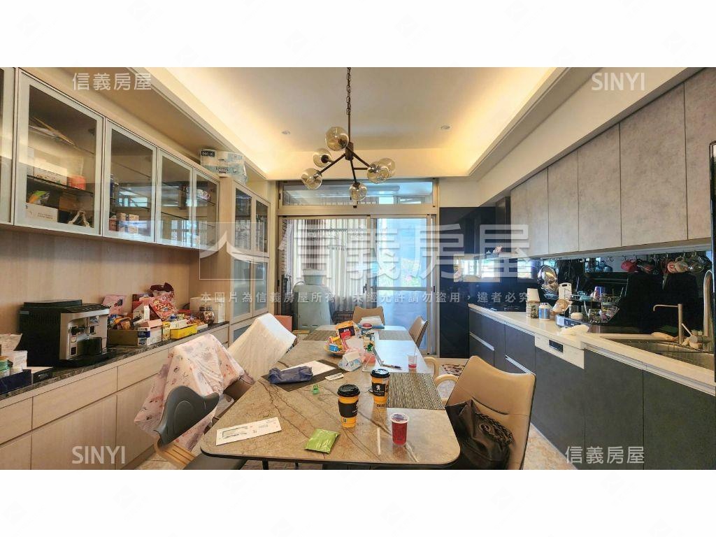 大直極美亮麗三房車位房屋室內格局與周邊環境