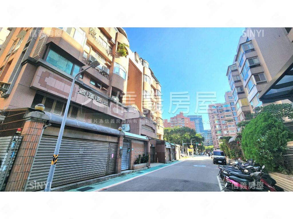 大直極美亮麗三房車位房屋室內格局與周邊環境