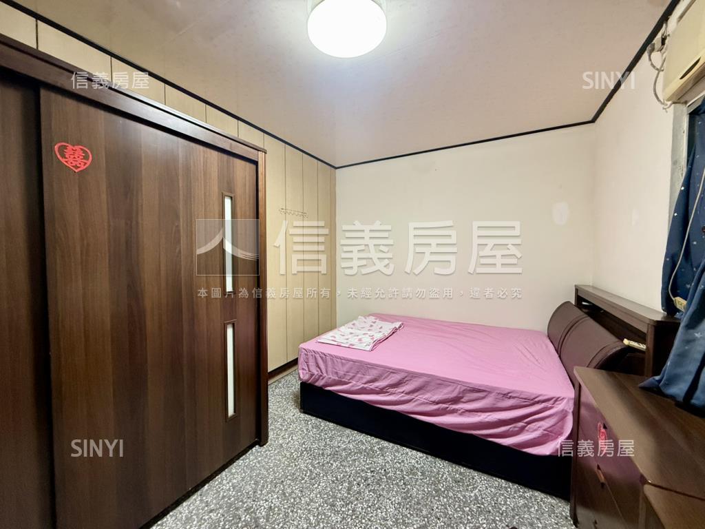 捷運２線３站雙陽台大空間房屋室內格局與周邊環境