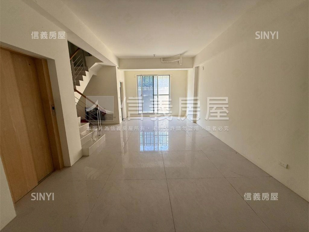 十期水悅雲出雙併朝南別墅房屋室內格局與周邊環境