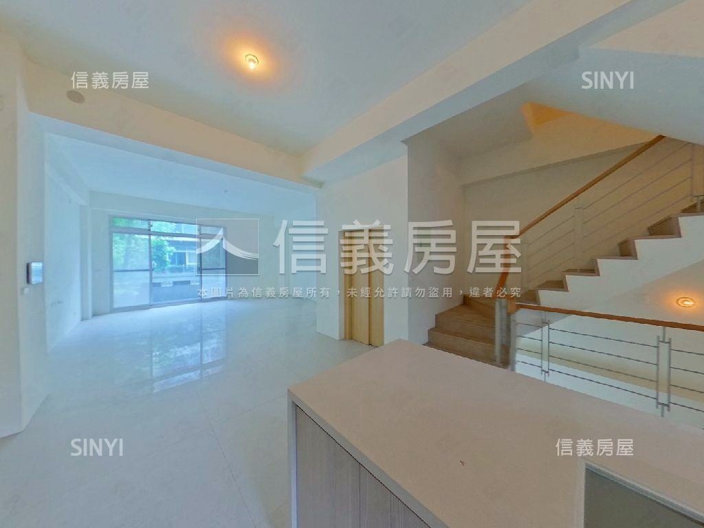 十期水悅雲出雙併朝南別墅房屋室內格局與周邊環境