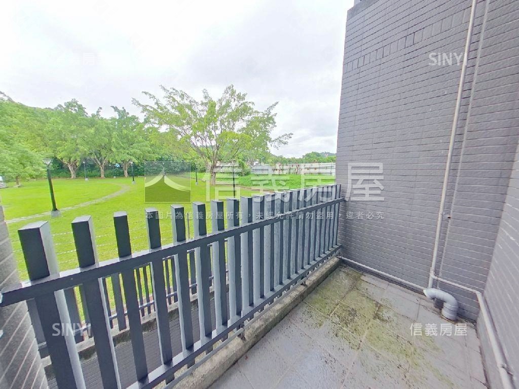 十期水悅雲出雙併朝南別墅房屋室內格局與周邊環境