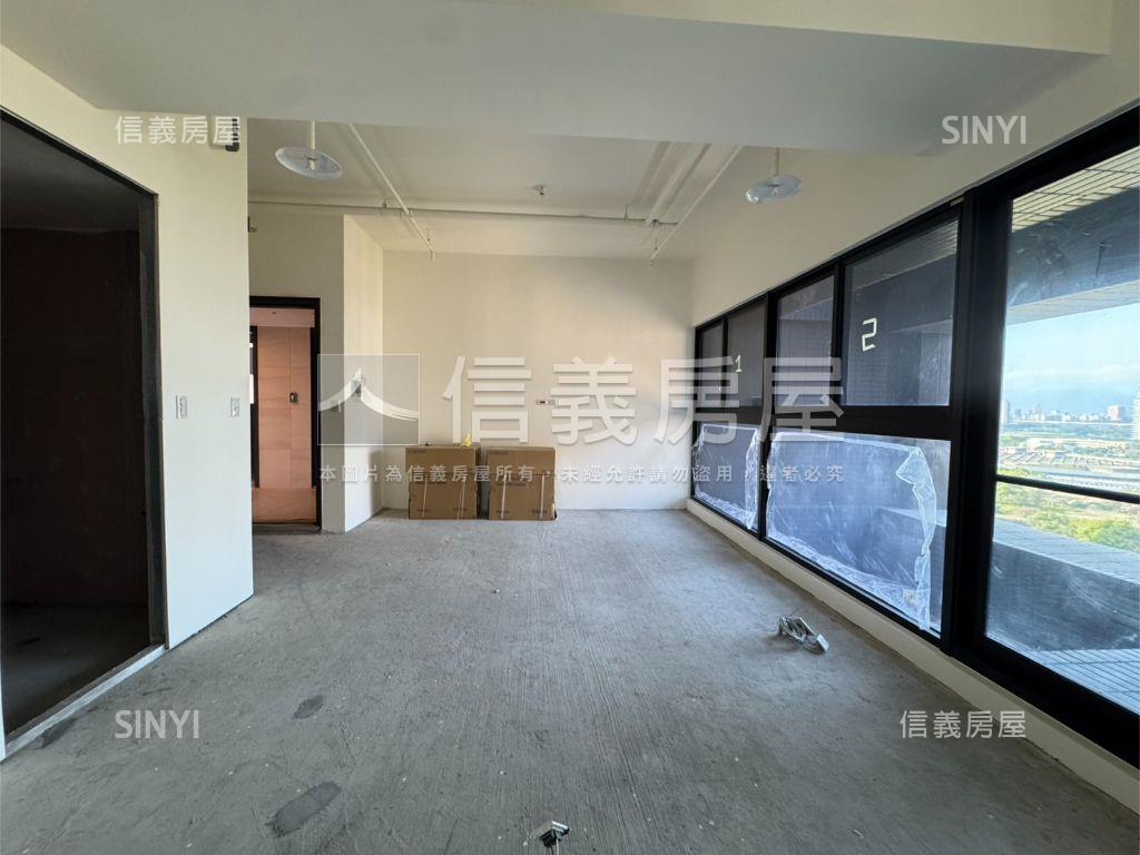 央北！鳳翔邊間三面好採光房屋室內格局與周邊環境