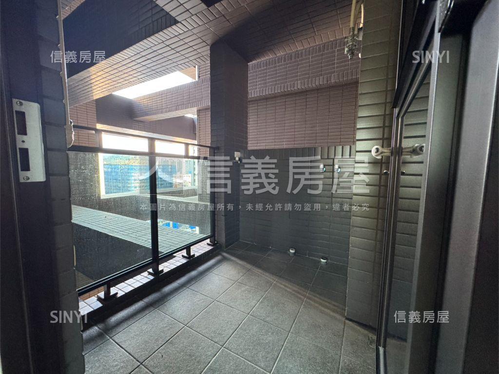 央北！鳳翔邊間三面好採光房屋室內格局與周邊環境